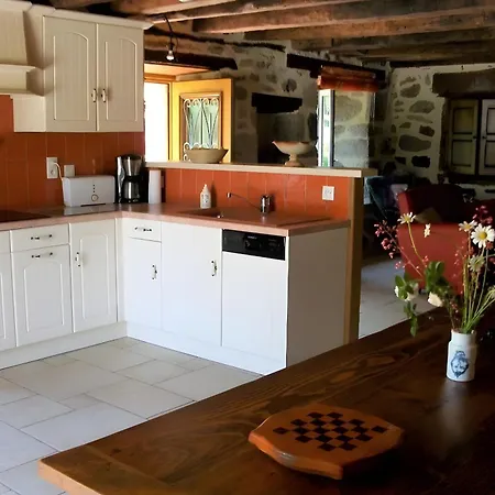 De Pradevin Holiday home Jou-sous-Monjou