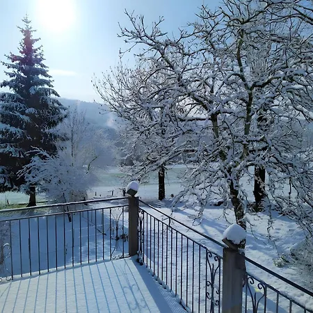 Casa vacanze De Pradevin Jou-sous-Monjou